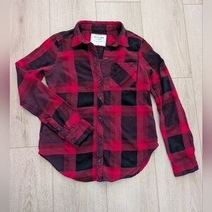 Abercrombie & Fitch red and black buffalo plaid flannel shirt